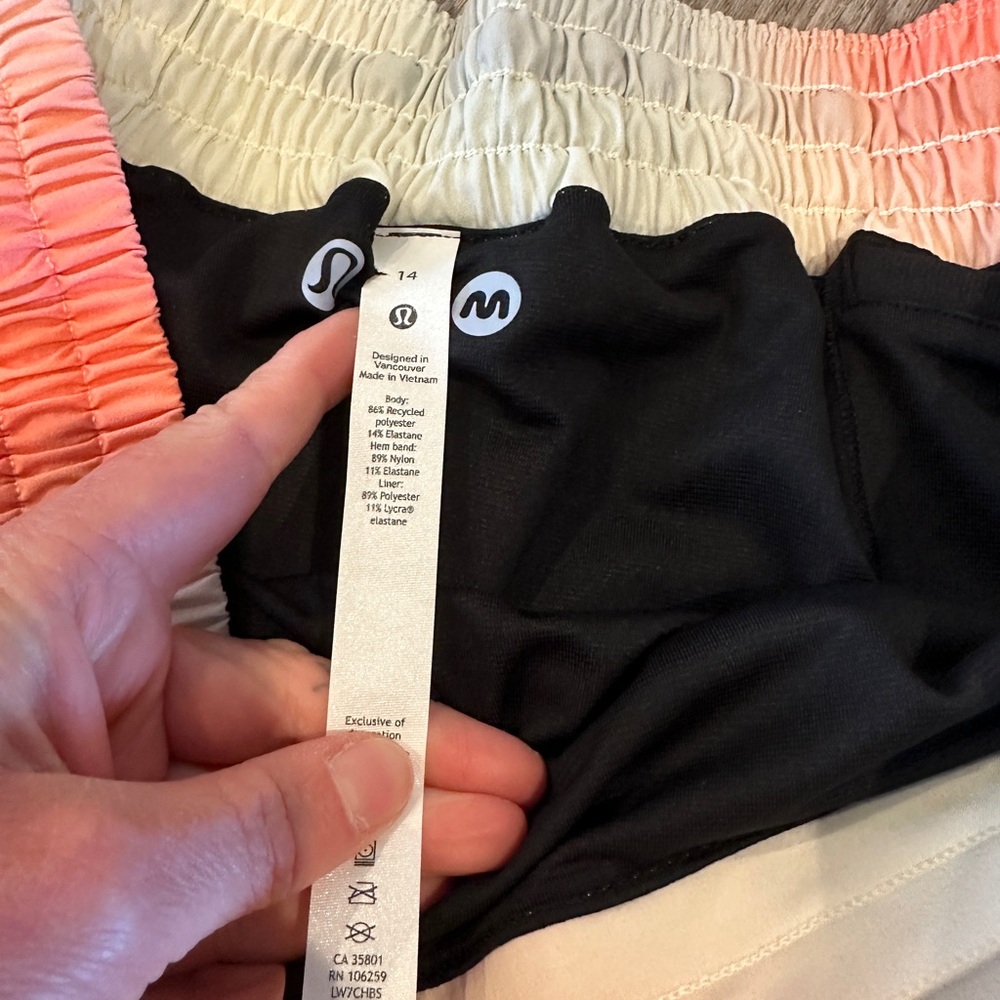 Lululemon x Madhappy Hotty Hot Short 4"
Madhappy Ombre Small Multi sz 14 - Picture 6 of 12